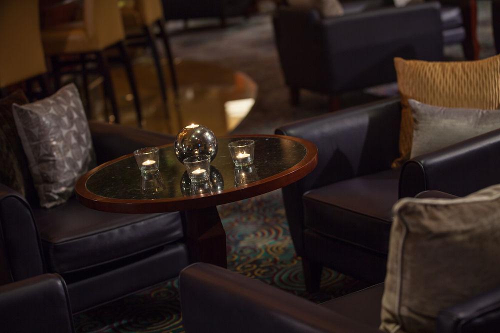 Renaissance Wuhan Hotel מראה חיצוני תמונה
