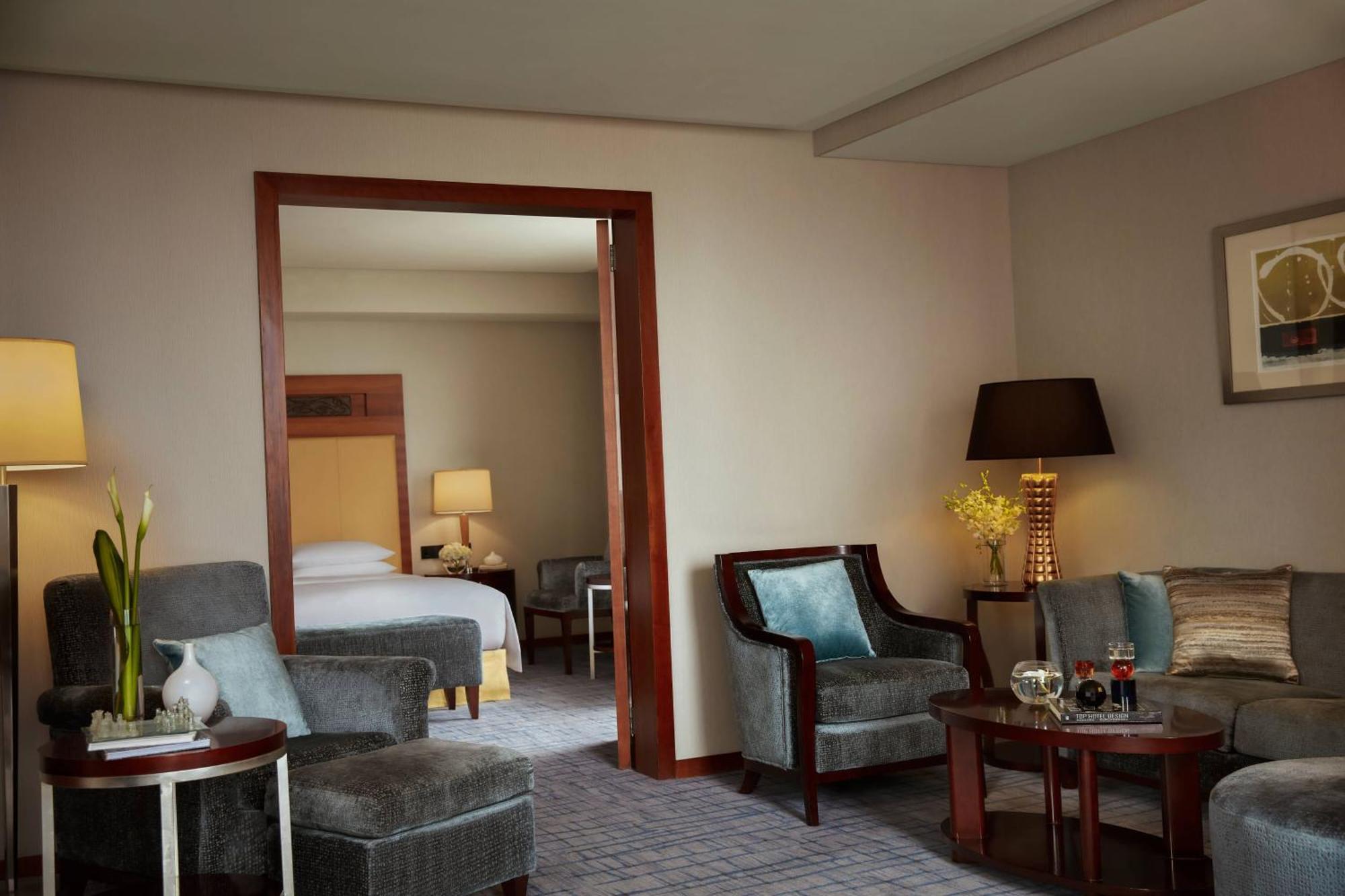 Renaissance Wuhan Hotel מראה חיצוני תמונה
