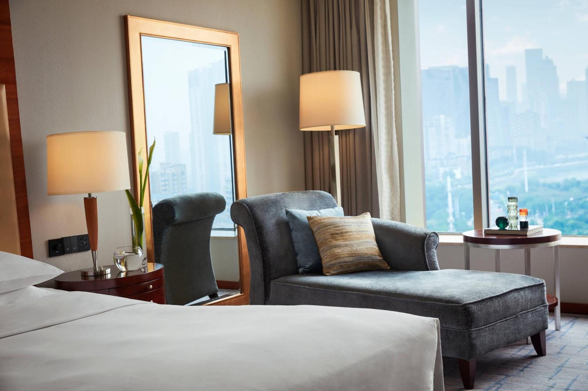 Renaissance Wuhan Hotel מראה חיצוני תמונה