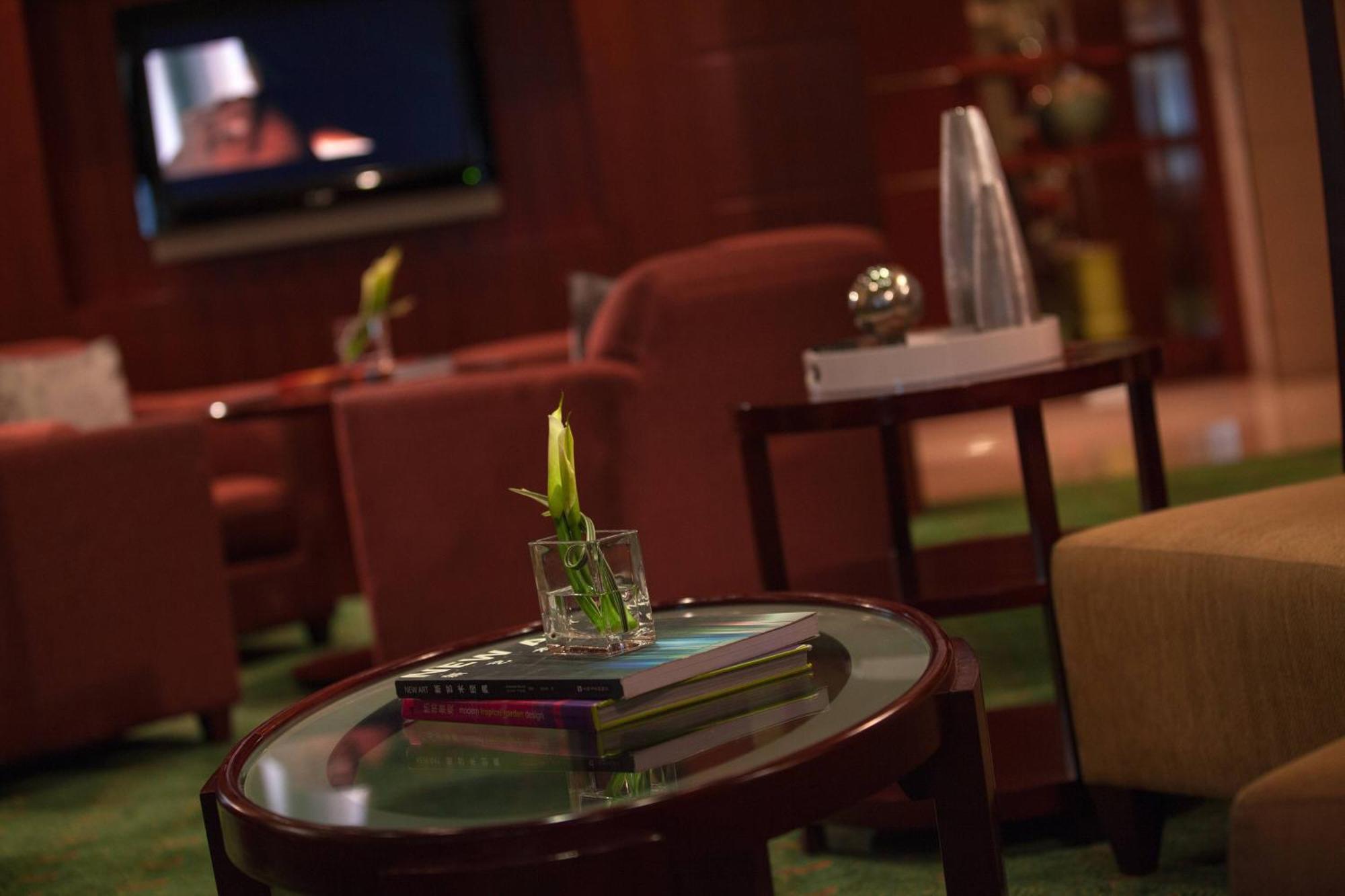 Renaissance Wuhan Hotel מראה חיצוני תמונה